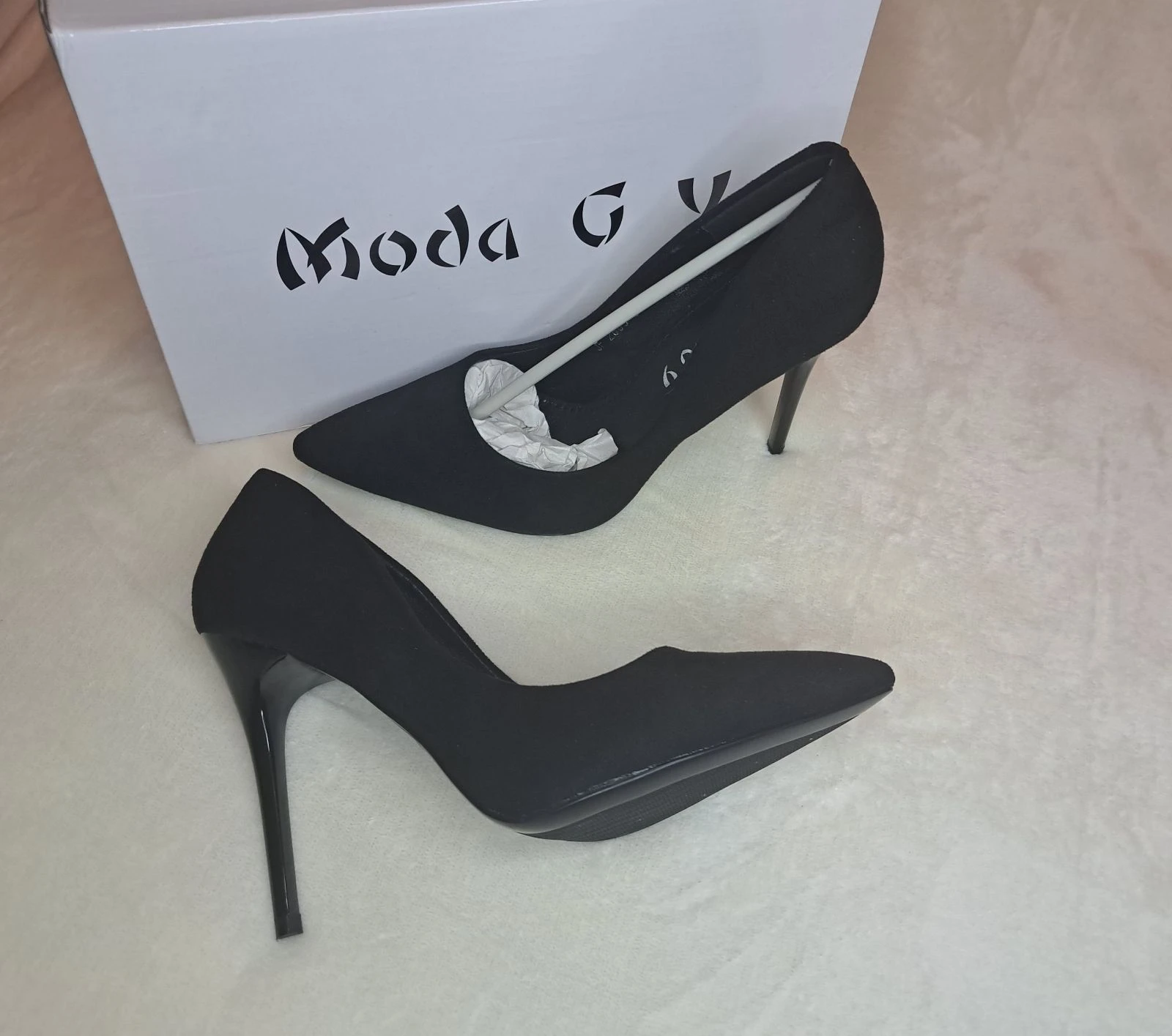 Zwarte suède hoge hakken • Stiletto-stijl • Maat 37 – photo 3